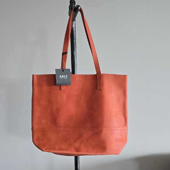NWT ABLE Mamuye Classic Tote In Red Fox - Picture 1 of 7